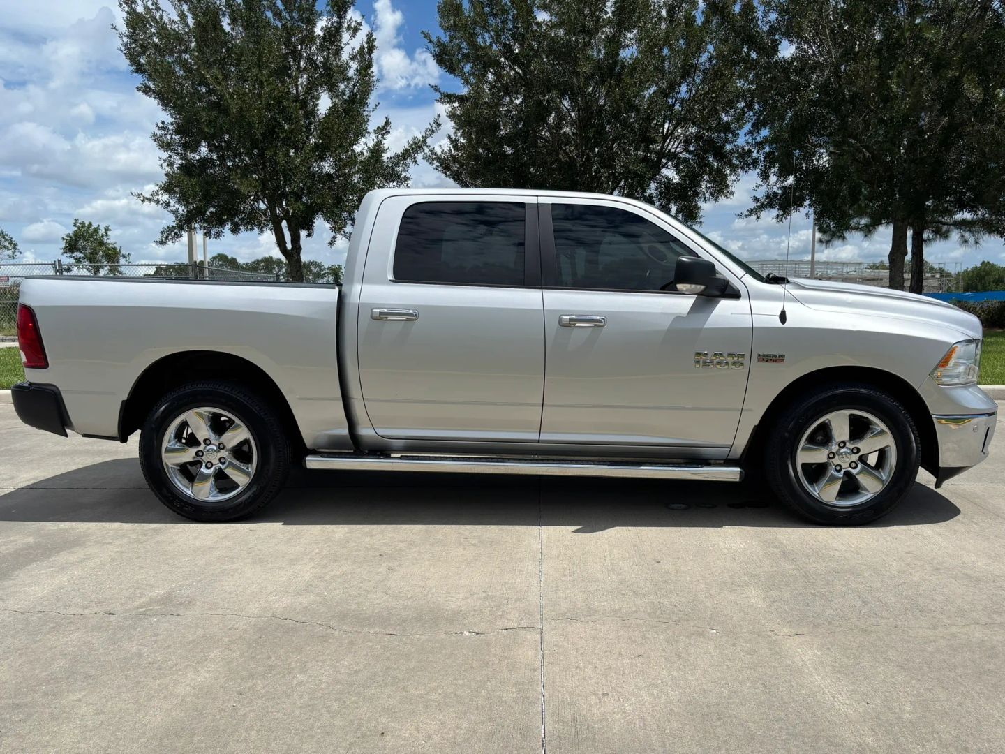 ram ram 1500 pickup 2017 1C6RR6LT7HS806172 image ram ram 1500 pickup 2017 1C6RR6LT7HS806172 image